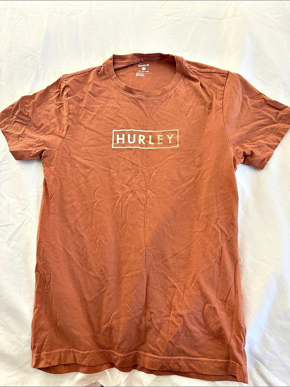 Hurley Short Sleeve T-Shirt in Orange Size Small